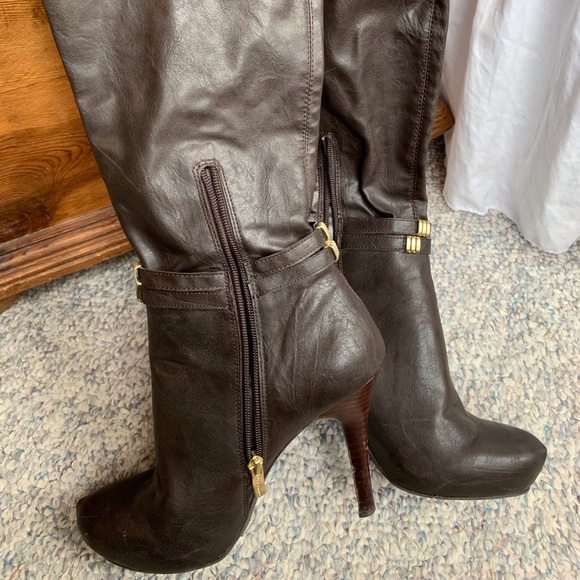 BCBGeneration Brown faux leather stiletto boots - Picture 1 of 8